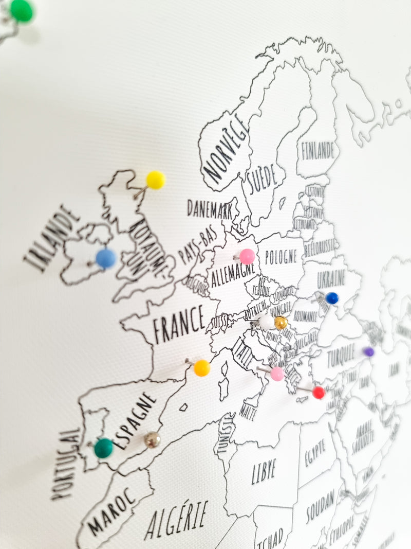 Colourful Push Pins for World Maps